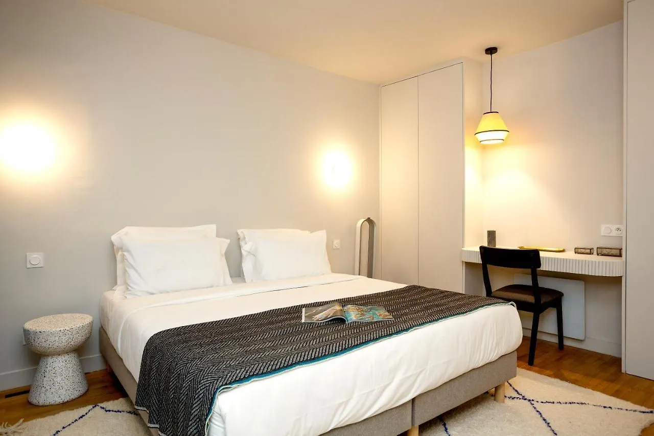Habitat Parisien - Louvre Rivoli Appartement 0*, Parijs