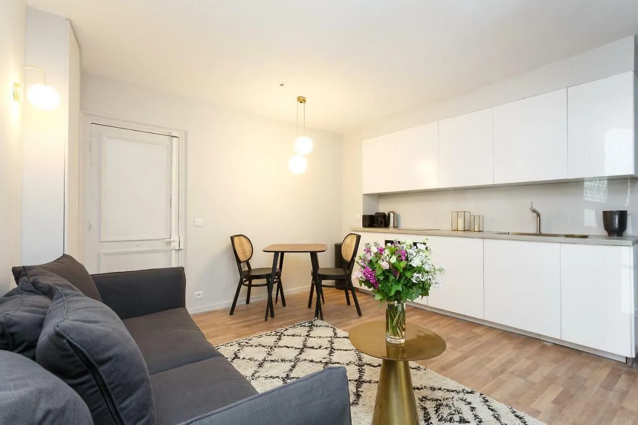 Habitat Parisien - Louvre Rivoli Apartment France