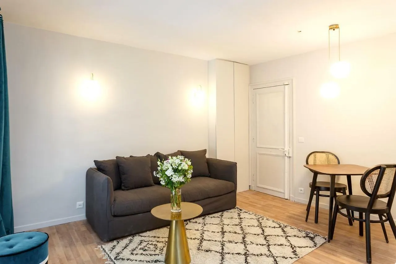 Habitat Parisien - Louvre Rivoli Apartment France